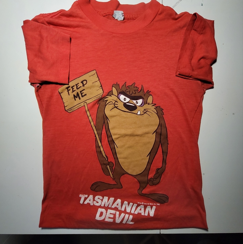Vintage/retro Tasmanian Devil T-shirt size small
